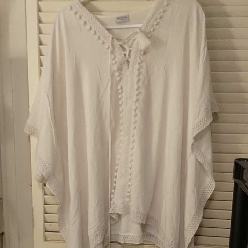 Bindya White viscos rayon Pom-Pom Trim Poncho top pull on oversized